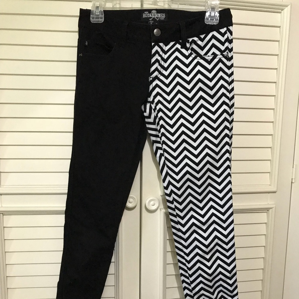 Women’s Black and White Striped Skinny Jeans